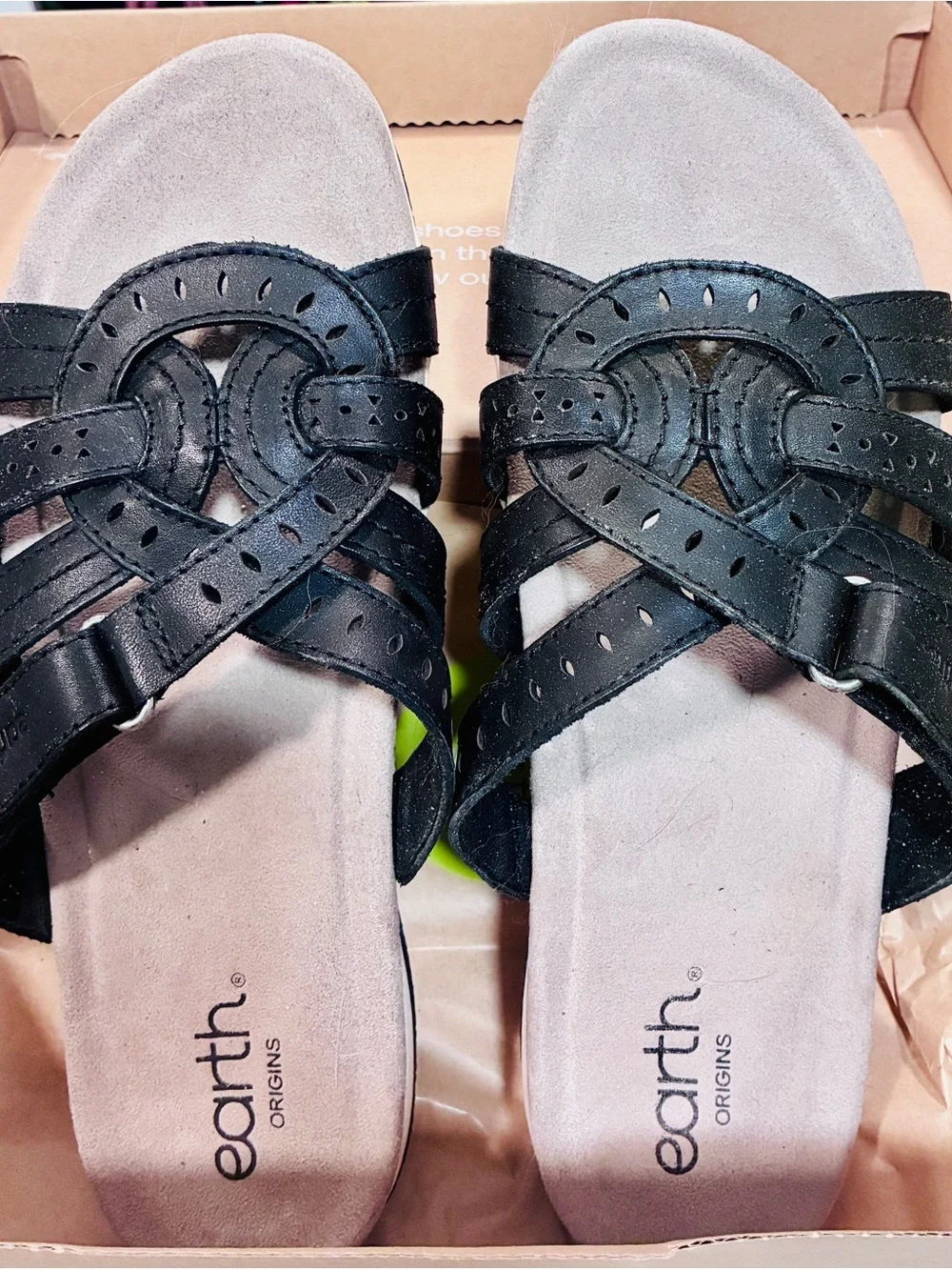 Earth Origins Black Decorative Strappy Slip-On Sandals Size 11 Wide